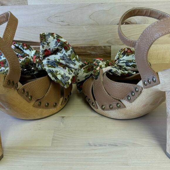 Wooden Ankle Strap Heels Floral Fabric Bow Rivets W8 - Picture 7 of 9